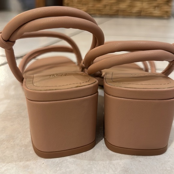 H&M sandals - Picture 4 of 4